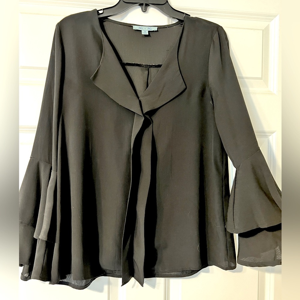 Women’s small black long sleeve blouse